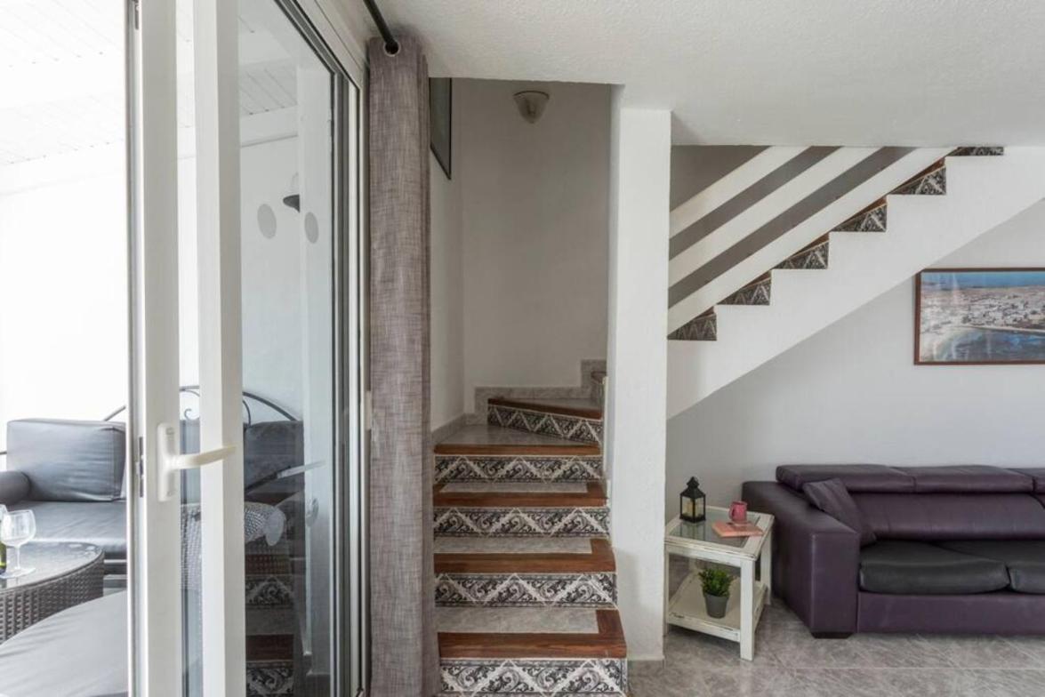 Beachfront Remos With Lobos Island View, Private Pool, Wifi & Bbq By Amazzzing Travel Villa *